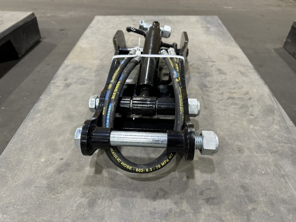 Hydraulic Thumb Attachment for 1-Ton Mini Excavator