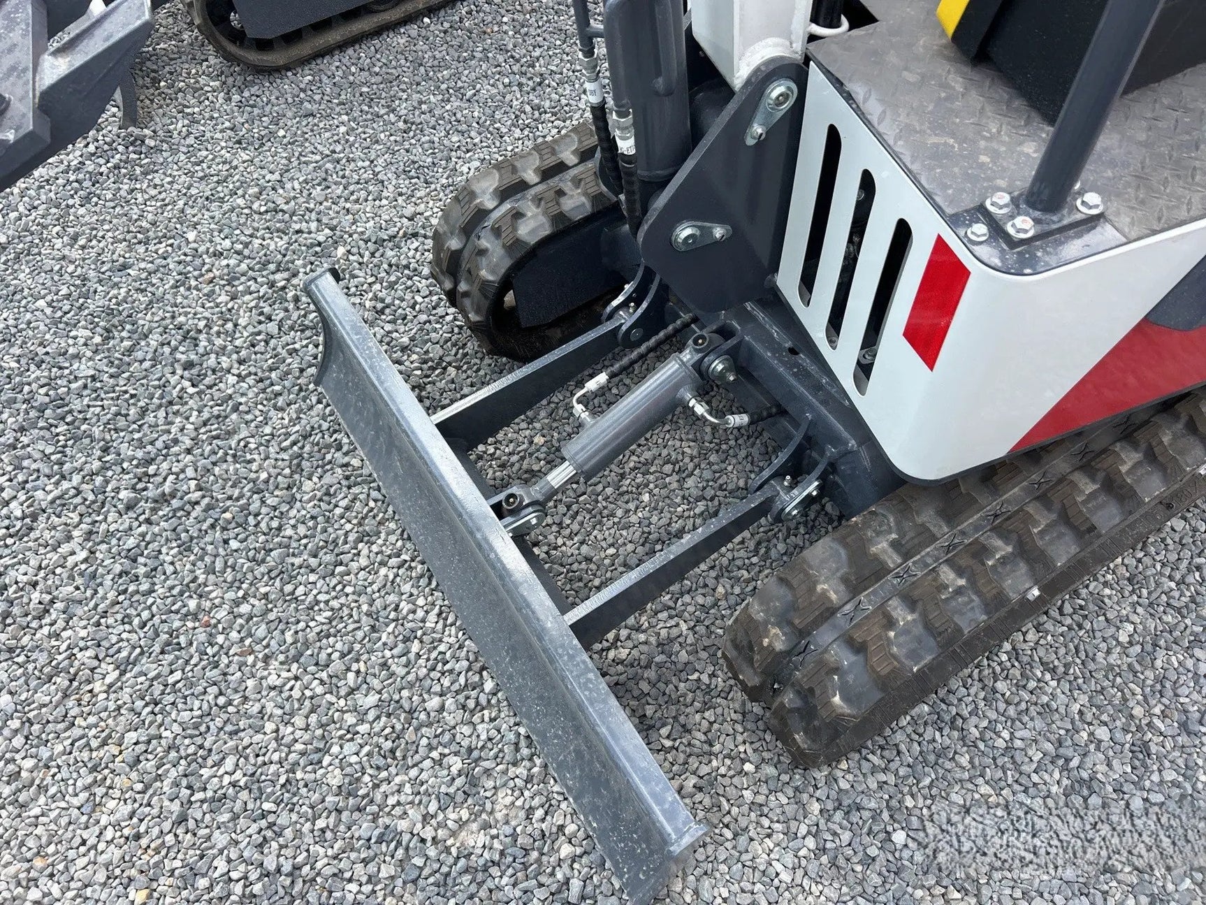 2025 BTTL ET15H 1.5 TON MINI EXCAVATOR by Mid-Isle Equipment