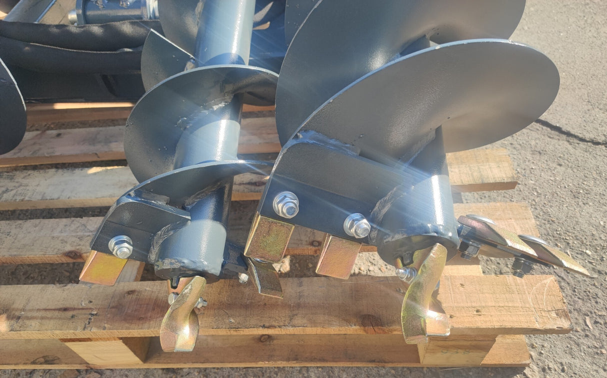 AUGER DRIVE ATTACHMENT FOR SKID STEER 3 BITS