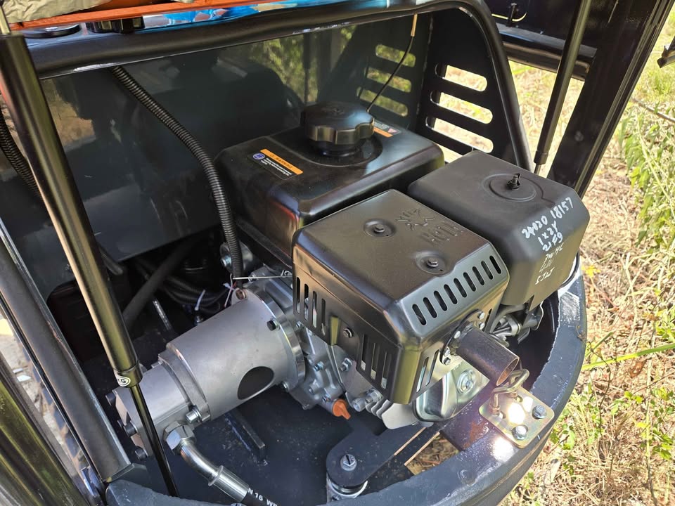 2024 AGT LH12R MINI EXCAVATOR