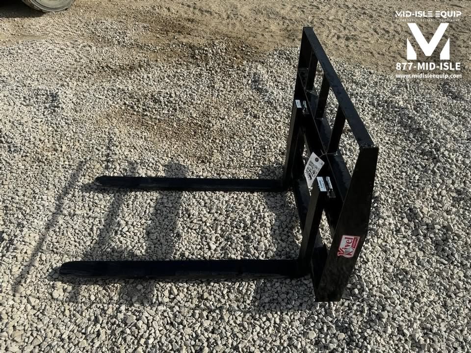 KIVEL Mini Skid Steer 42” Pallet Forks Toro Dingo Vermeer AGT