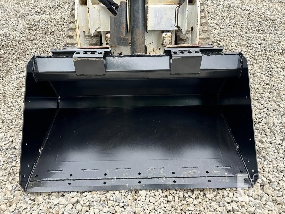 BOBCAT MT 44" BUCKET MINI SKID STEER