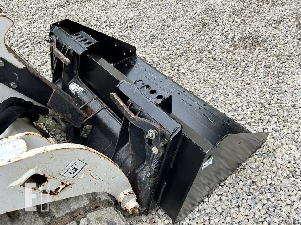 BOBCAT MT 44" BUCKET MINI SKID STEER