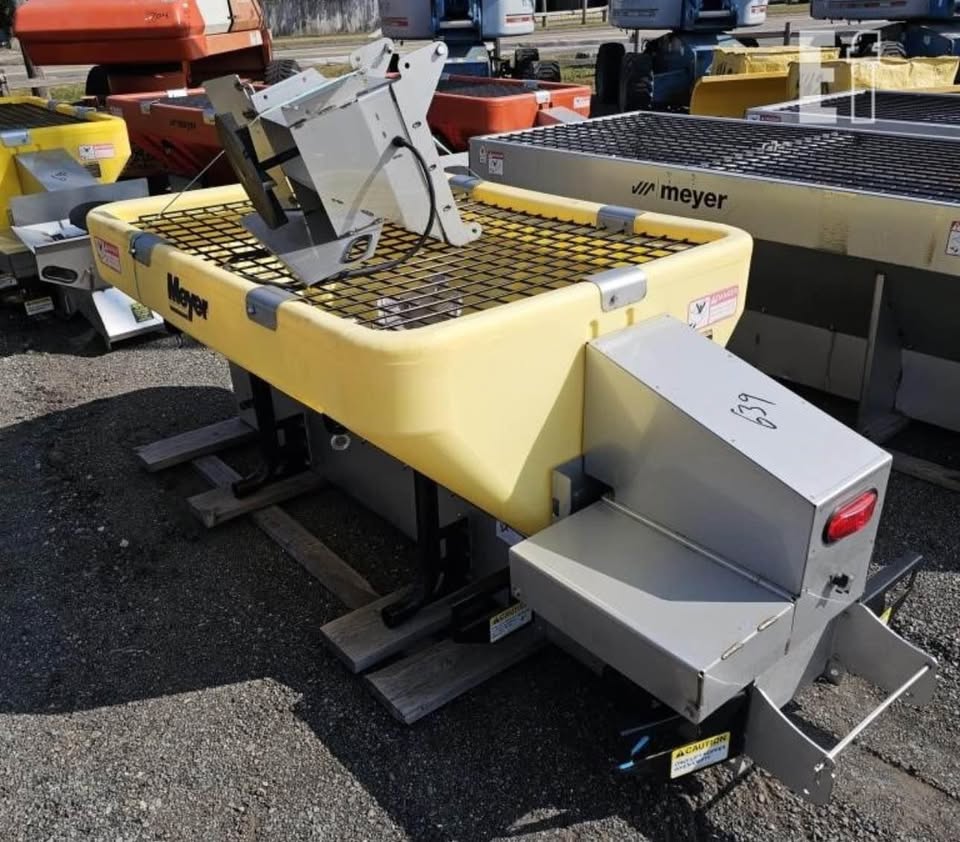 MEYER POLY ELECTRIC SANDER PICK UP TRUCK INSERT