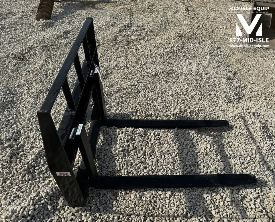 KIVEL Mini Skid Steer 42” Pallet Forks Toro Dingo Vermeer AGT