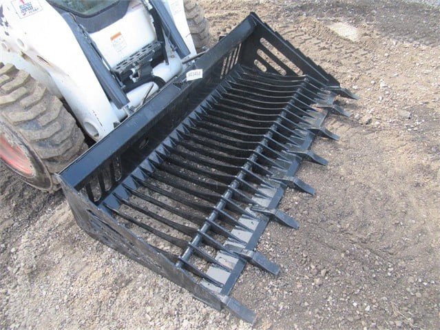 Wildcat 80” Rock Skeleton Bucket with Teeth for Skid Steer SSL