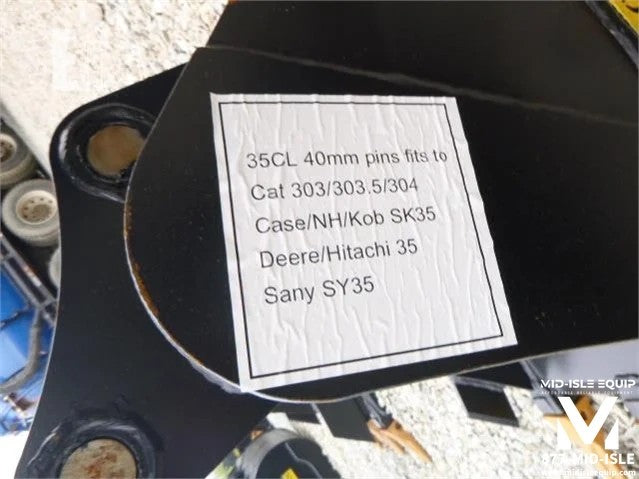 Trojan 24" Excavator Bucket for 3.5 Ton CAT 303 304 JD 35