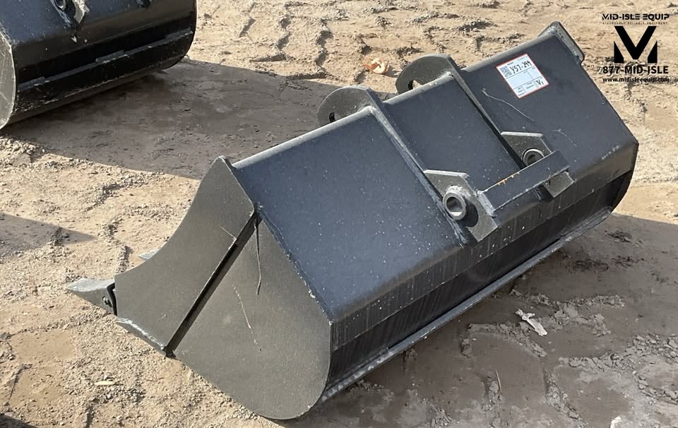 BOBCAT XCHANGE 36" DIGGING BUCKET MINI EXCAVATOR