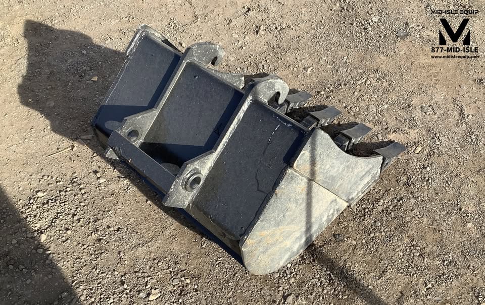 BOBCAT XCHANGE 24" DIGGING BUCKET FOR EXCAVATOR