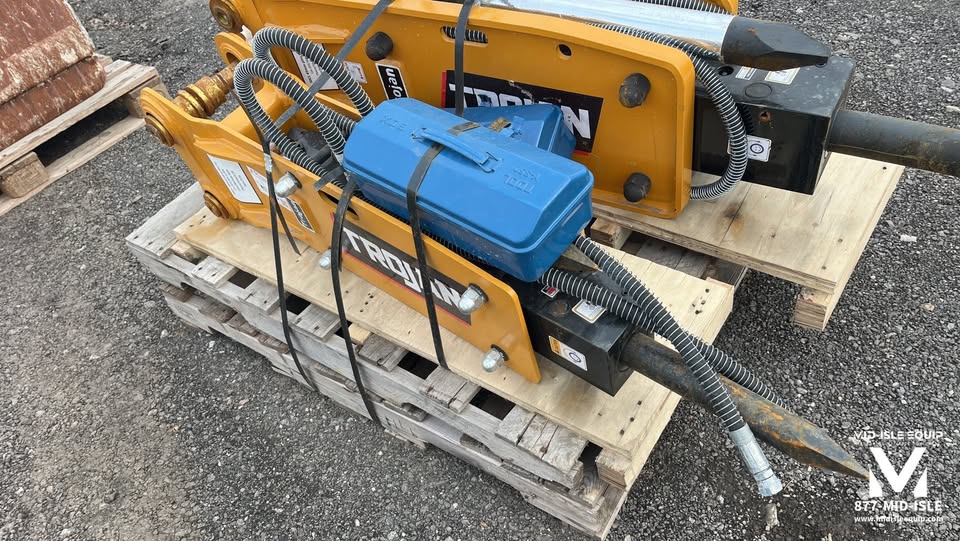 TROJAN HYDRAULIC HAMMER BREAKER FOR EXCAVATOR CAT 303 304 35G