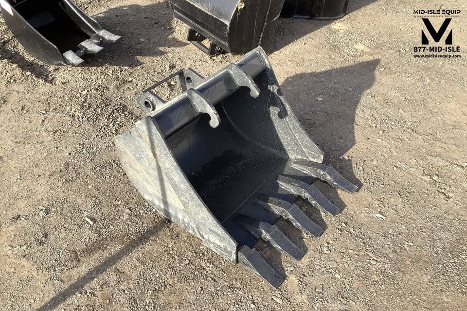 BOBCAT XCHANGE 24" DIGGING BUCKET FOR EXCAVATOR
