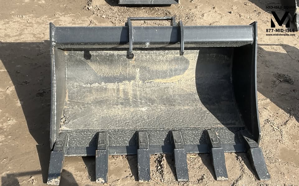 BOBCAT XCHANGE 36" DIGGING BUCKET MINI EXCAVATOR