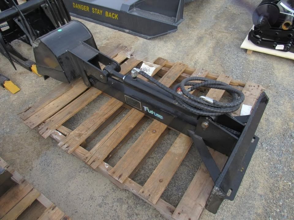 36" BACKHOE ATTACHMENT FOR MINI SKID DINGO by Future
