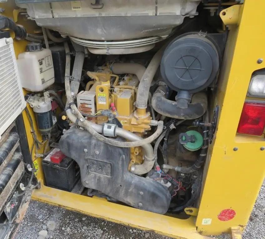 2014 Caterpillar 262D Skid Steer Loader High Flow XPS by Caterpillar