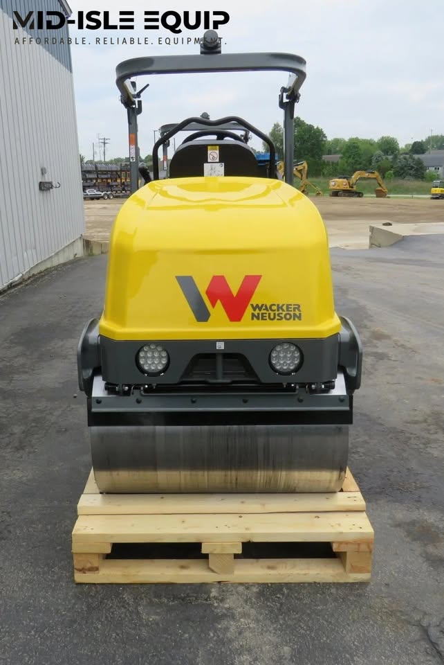 2026 WACKER NEUSON RD12 PREMIUM 1.2 TON ROLLER HONDA *demo unit*