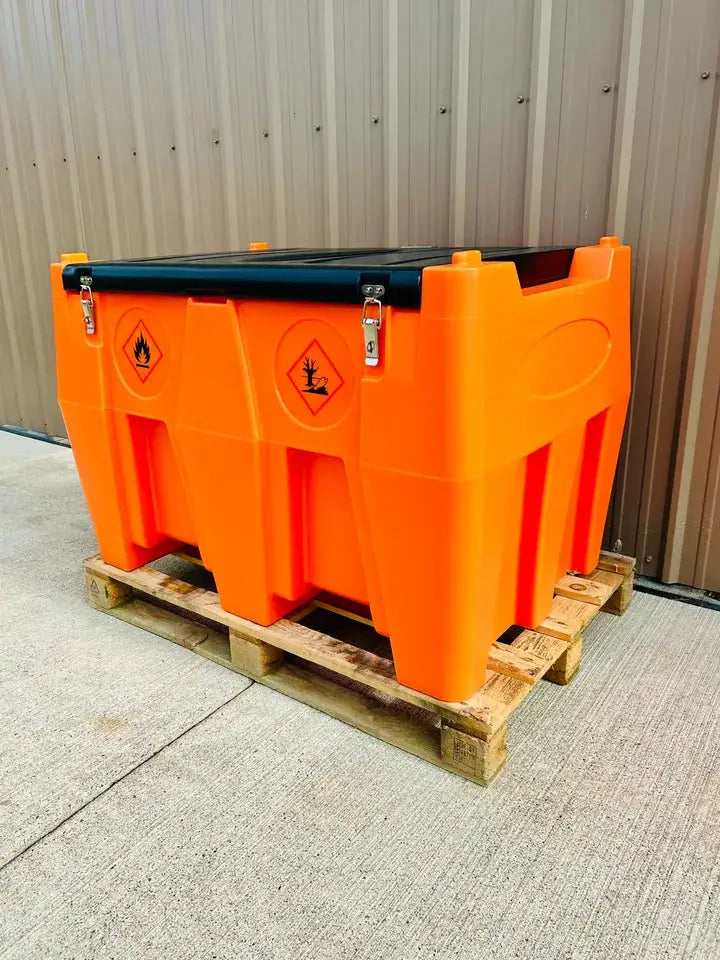 116 GALLON DIESEL POLY FUEL TANK WITH PUMP by Mid-Isle Equipment