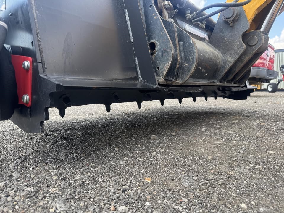RAYTREE 72" POWER RAKE BUCKET FOR SKID STEER