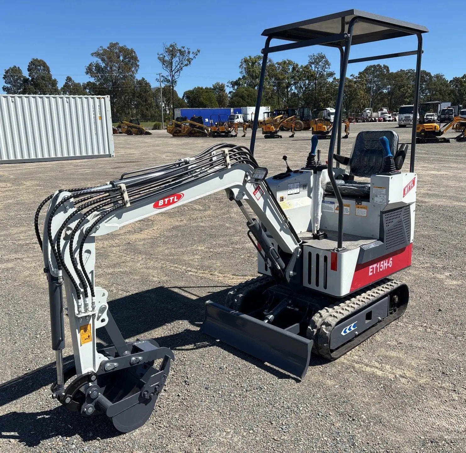 2025 BTTL ET15H 1.5 TON MINI EXCAVATOR by Mid-Isle Equipment