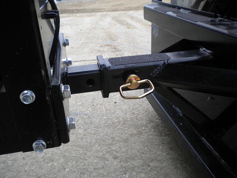 BLUE DIAMOND SALT SPREADER 2" HITCH MOUNT