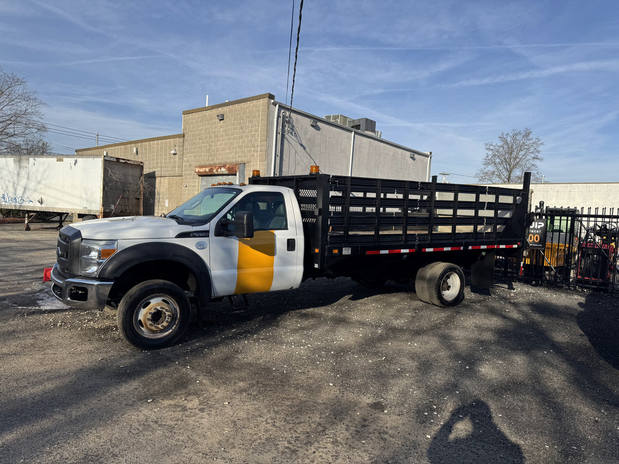 2012 FORD F550 STAKE BODY TRUCK WITH LIFT GATE