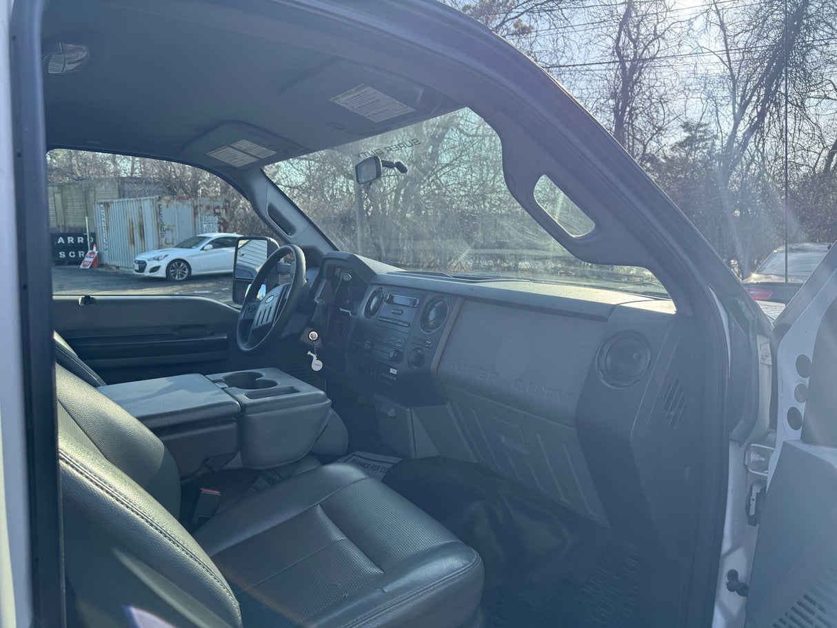 2012 FORD F550 STAKE BODY TRUCK WITH LIFT GATE