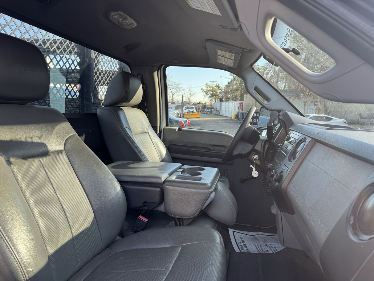 2012 FORD F550 STAKE BODY TRUCK WITH LIFT GATE