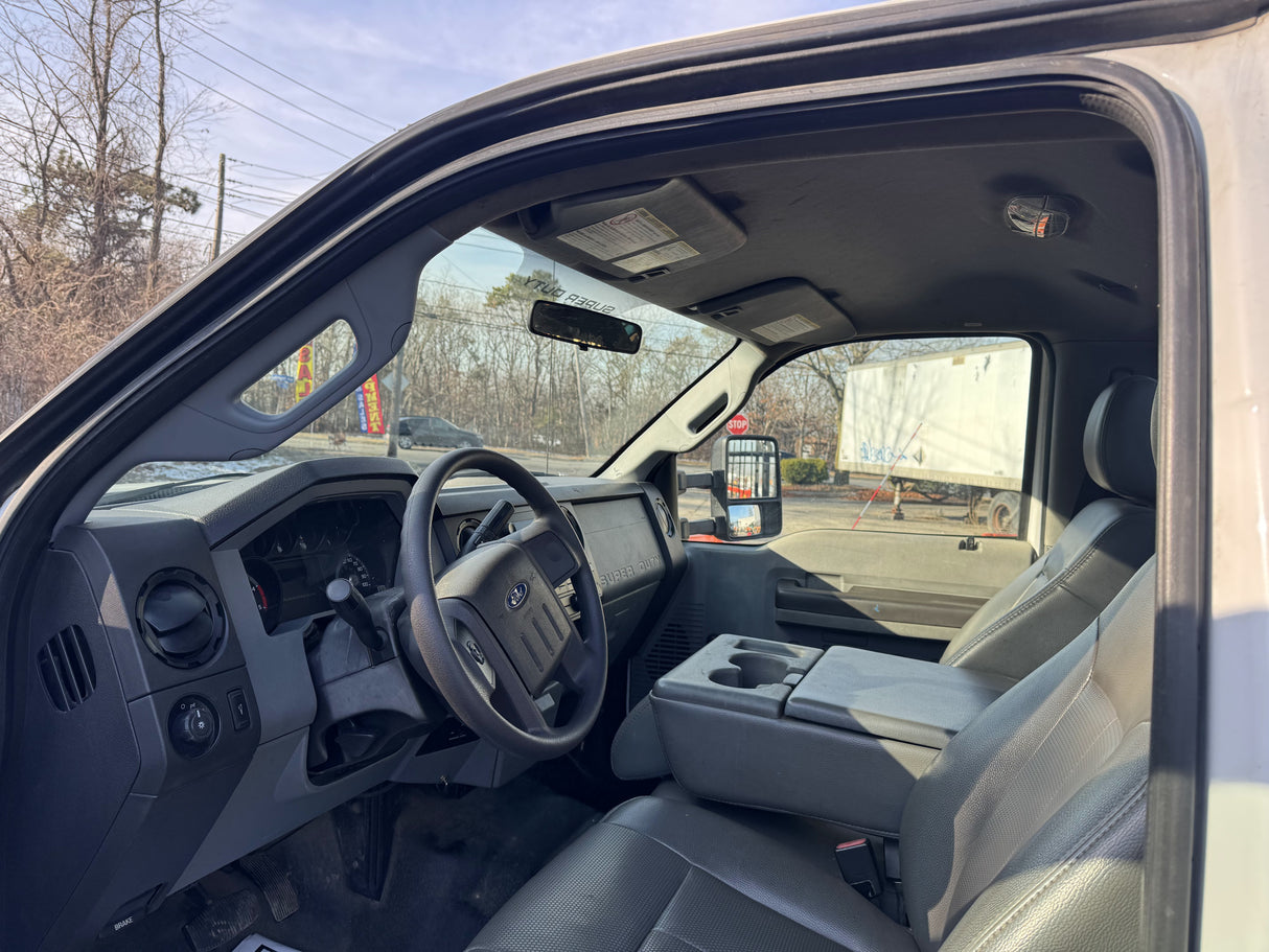 2012 FORD F550 STAKE BODY TRUCK WITH LIFT GATE