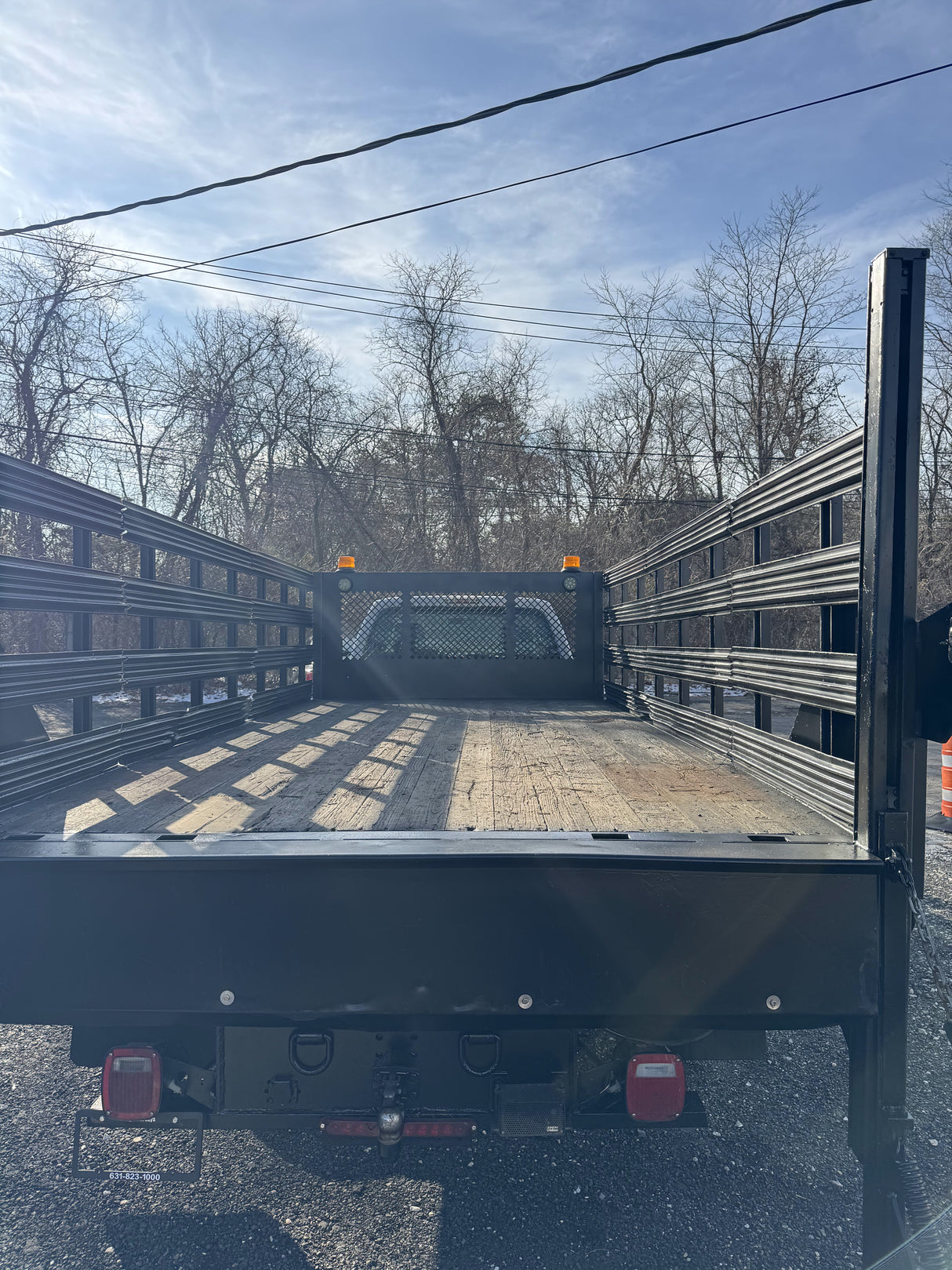 2012 FORD F550 STAKE BODY TRUCK WITH LIFT GATE