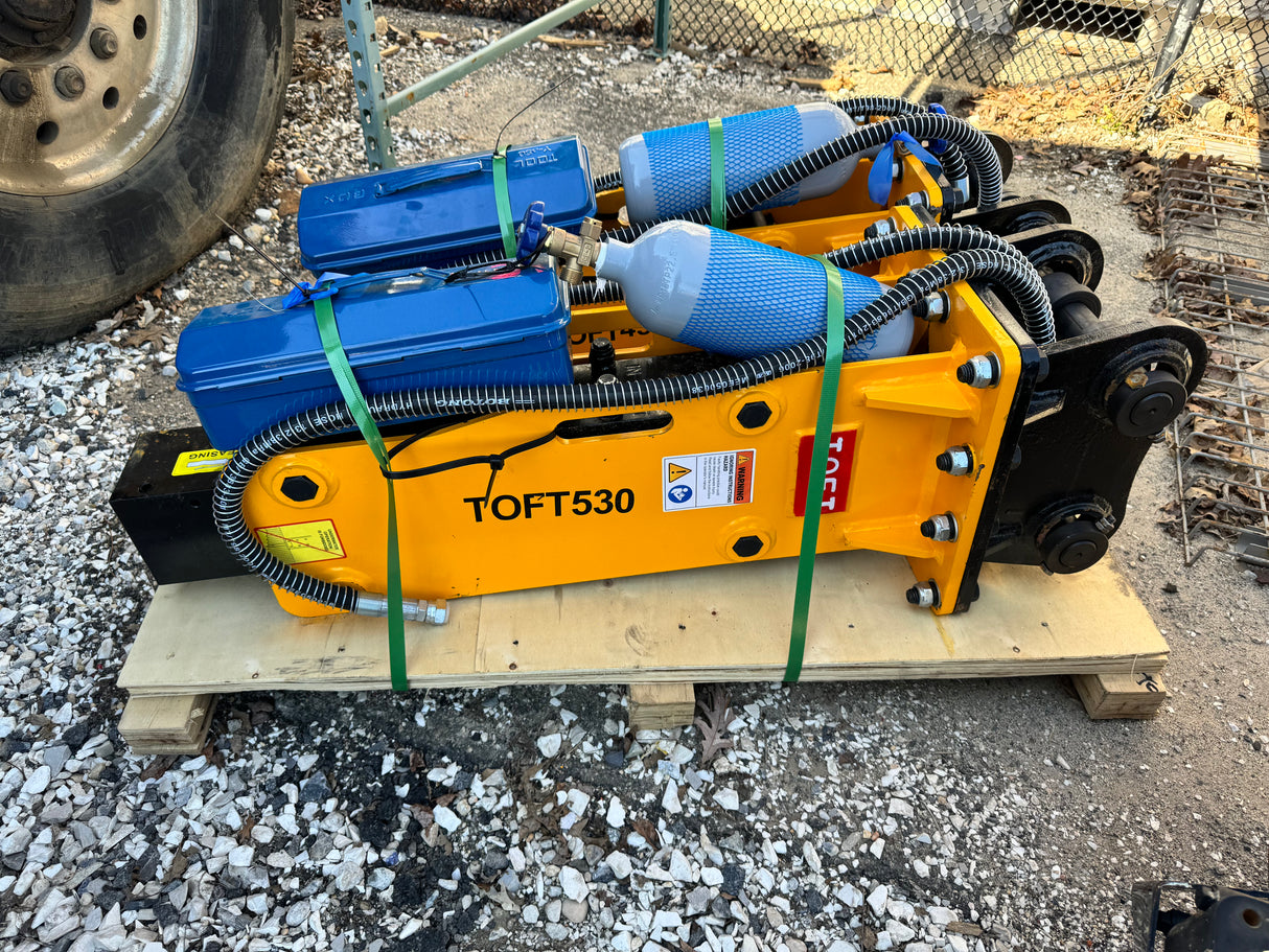 TOFT 530 HAMMER BREAKER ATTACHMENT FOR EXCAVATOR CAT 303 JD 35