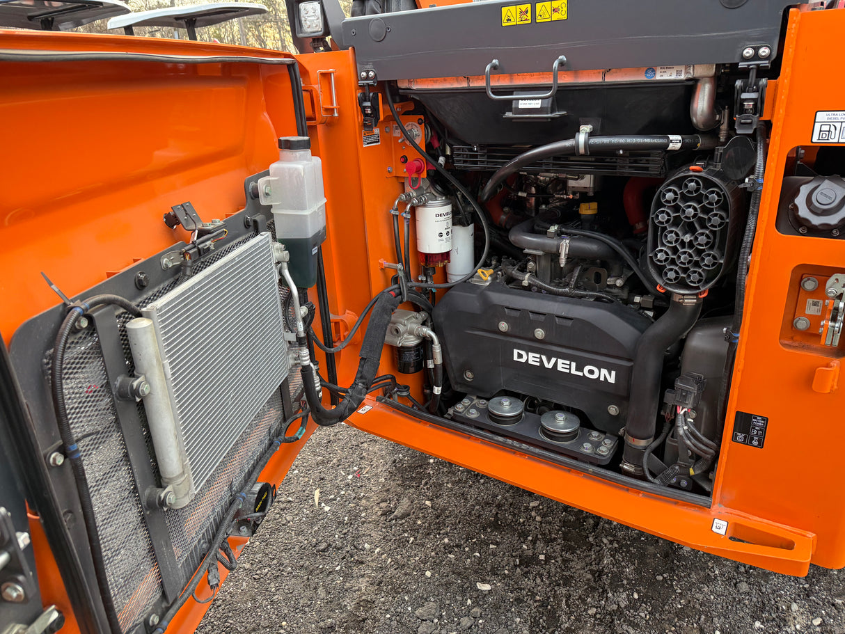 DEVELON DTL35 Compact Track Loader 115HP