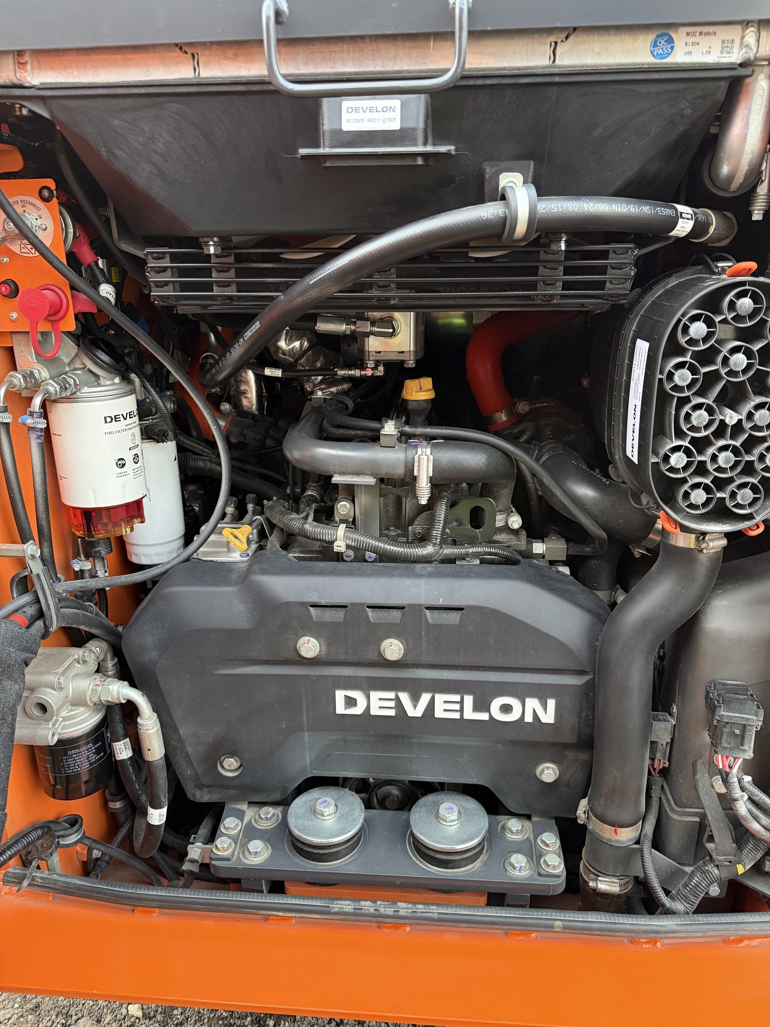 DEVELON DTL35 Compact Track Loader 115HP