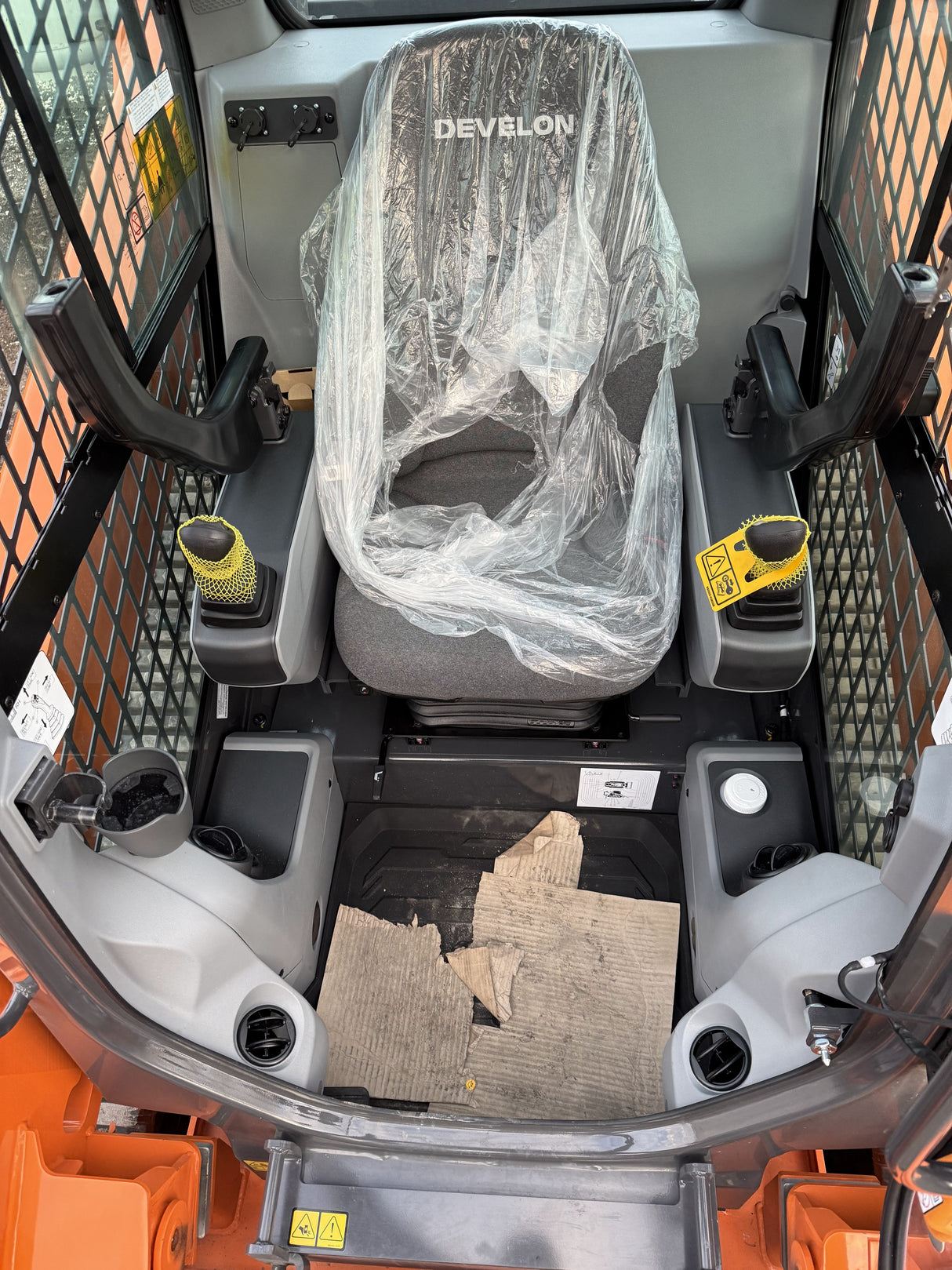 DEVELON DTL35 Compact Track Loader 115HP