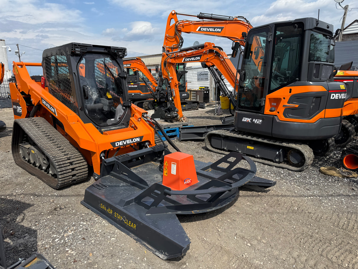 DEVELON DTL35 Compact Track Loader 115HP
