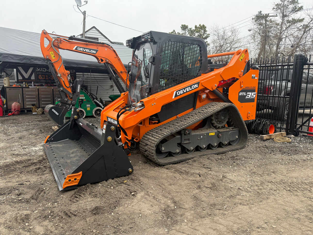DEVELON DTL35 Compact Track Loader 115HP