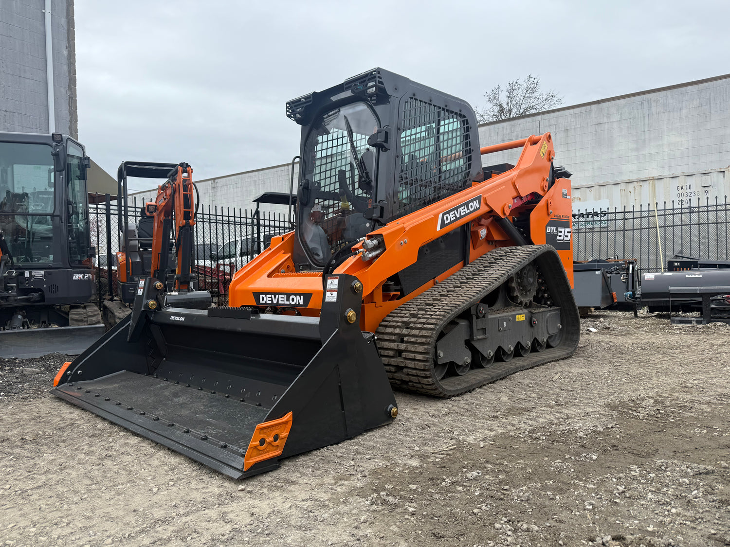 DEVELON DTL35 Compact Track Loader 115HP