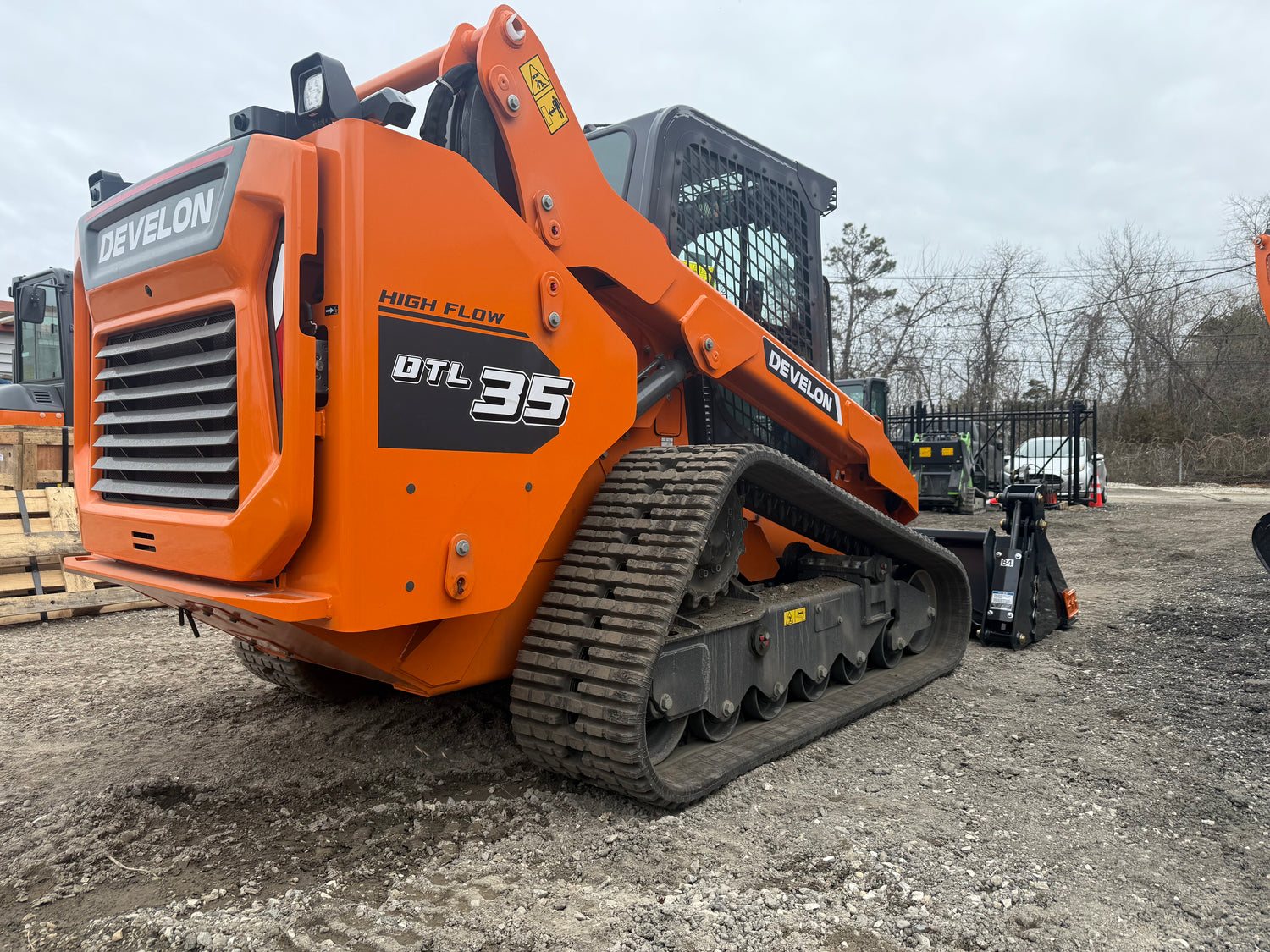 DEVELON DTL35 Compact Track Loader 115HP