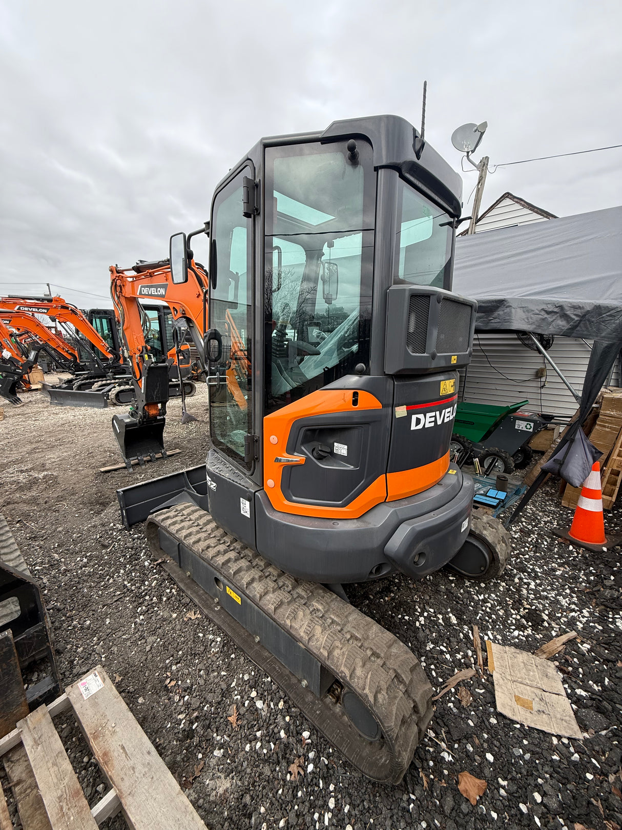 DEVELON DX35Z-7 Mini Excavator 3.5 Ton