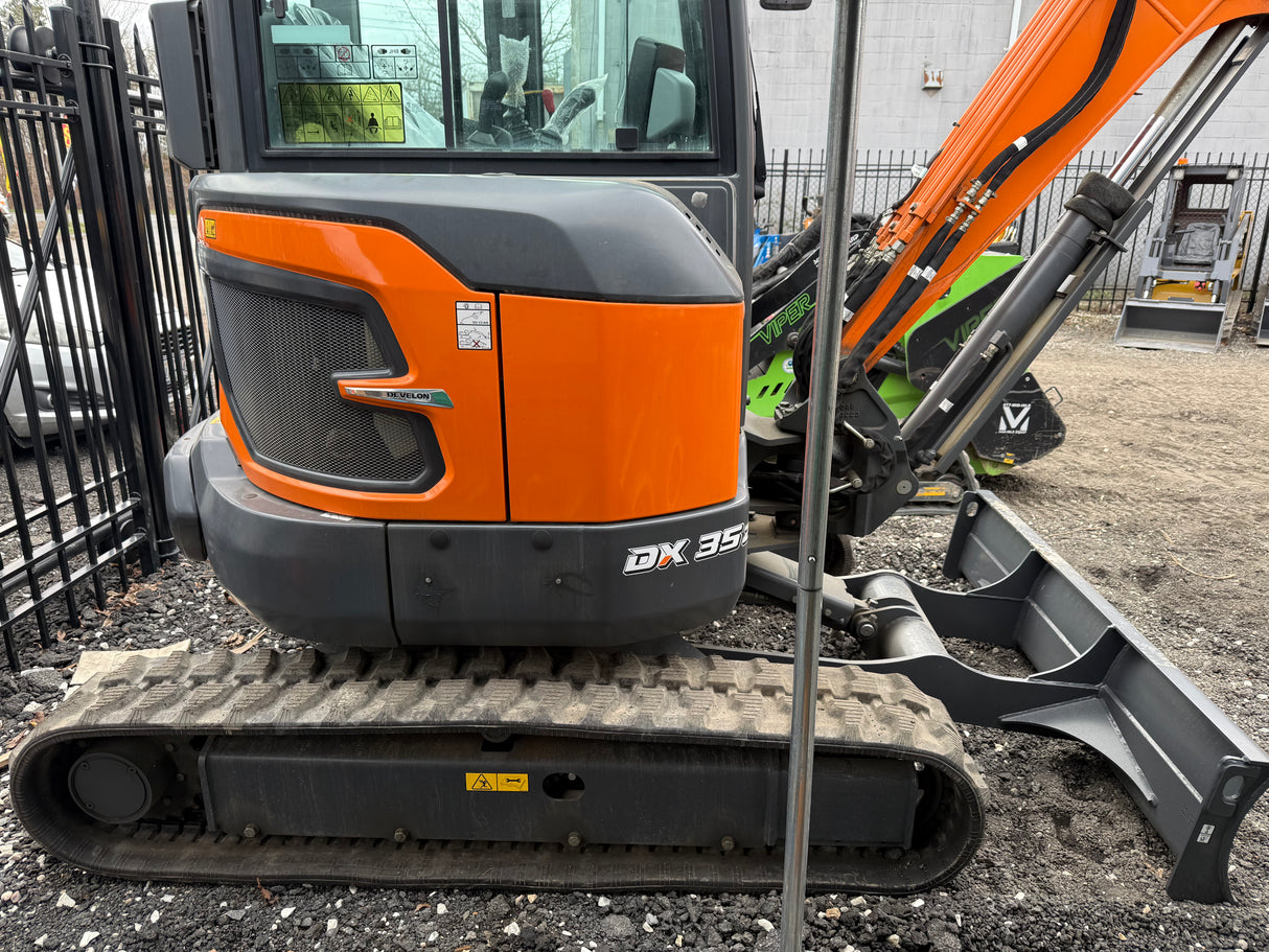 DEVELON DX35Z-7 Mini Excavator 3.5 Ton