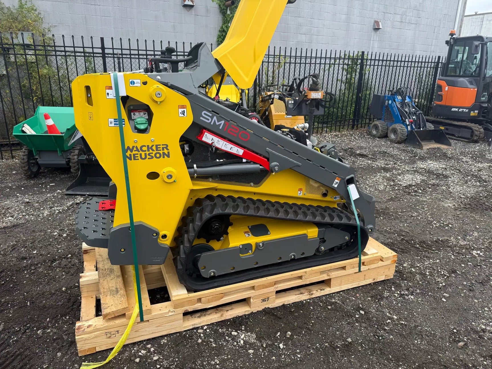 2026 Wacker Neuson Mini Skid Track Loader SM120 PRODUCTIVITY PACKAGE by Wacker Neuson