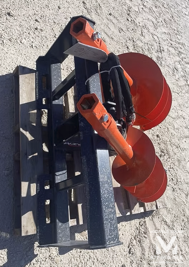 SKID STEER AUGER DRIVE WITH 12" 18" HEX BITS AND 48" EXTENSION