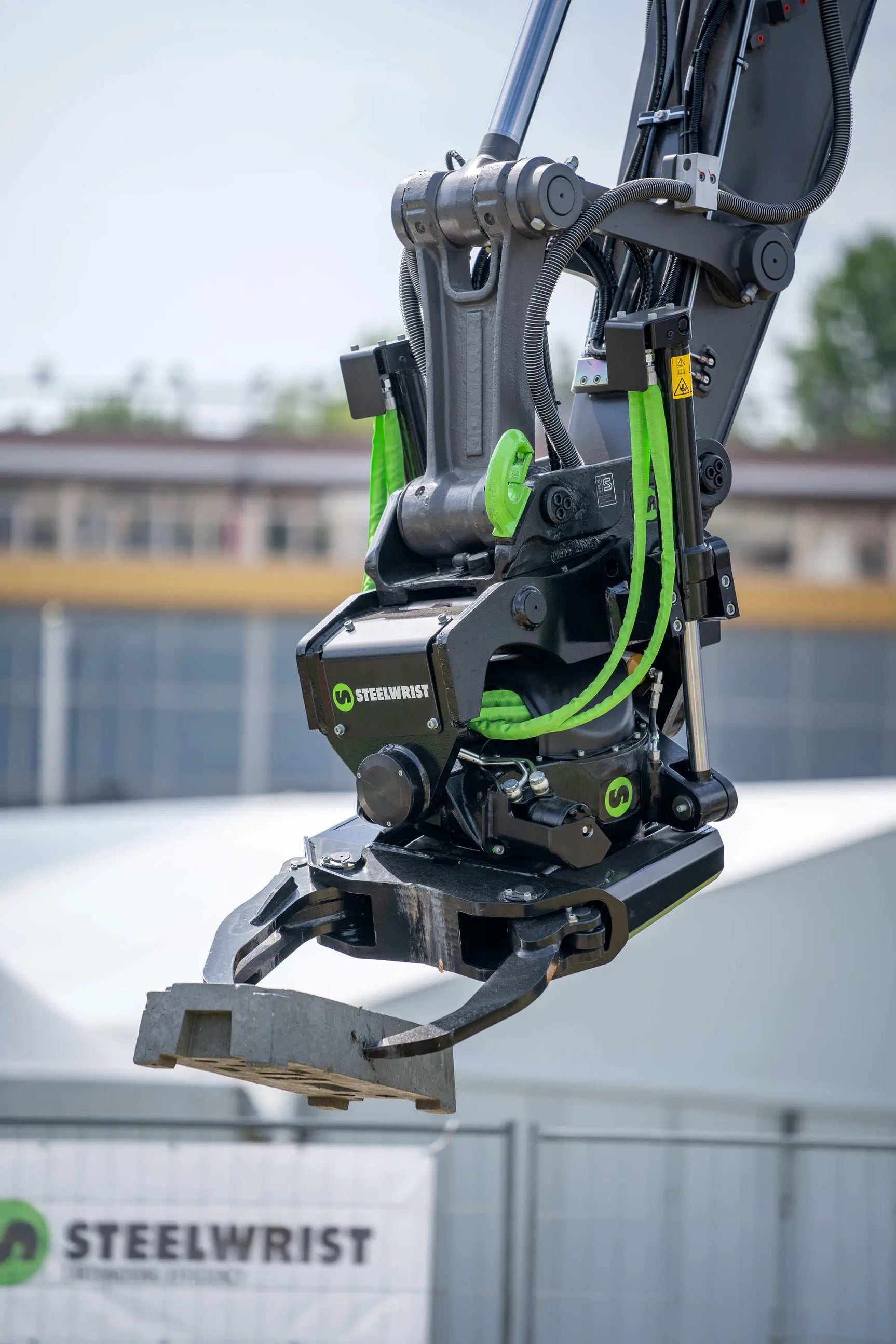 Steelwrist Tilt Rotator *CONTACT US FOR PRICING* by Steelwrist