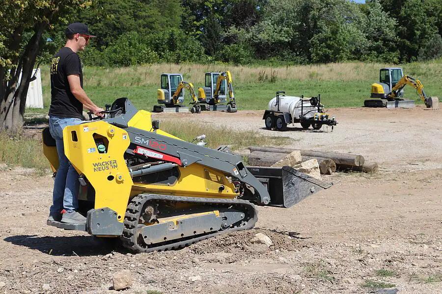 2026 Wacker Neuson Mini Skid Track Loader SM120 PRODUCTIVITY PACKAGE by Wacker Neuson