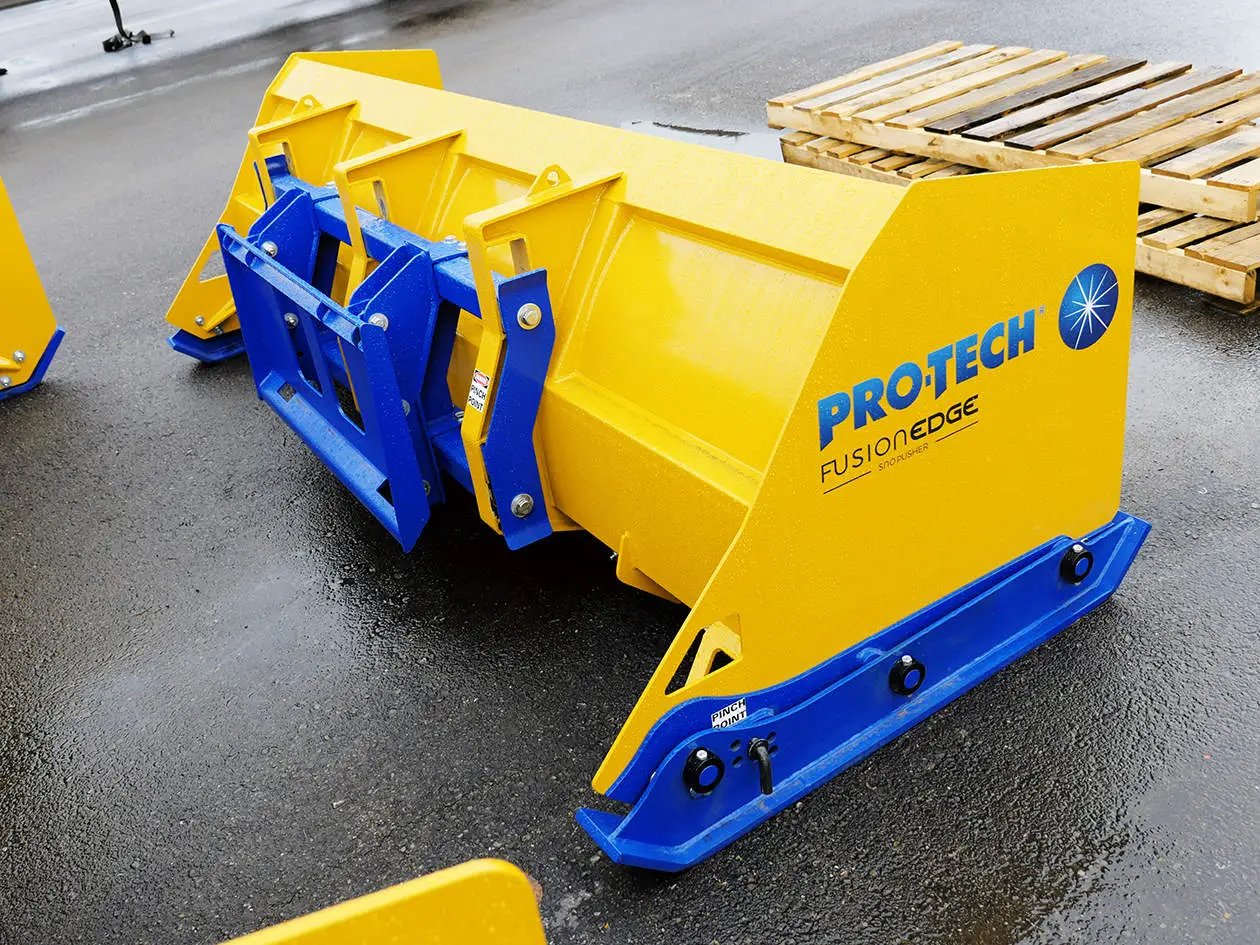 PRO-TECH FUSION LIVE EDGE SNOW PUSHER 10YR WARRANTY by PRO-TECH