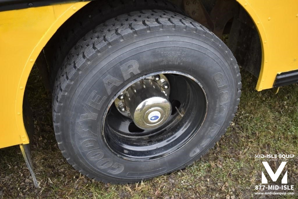 2011 BLUE BIRD SCHOOL BUS