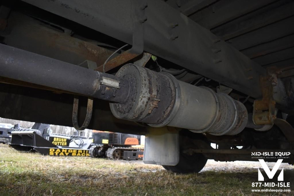 2011 BLUE BIRD SCHOOL BUS