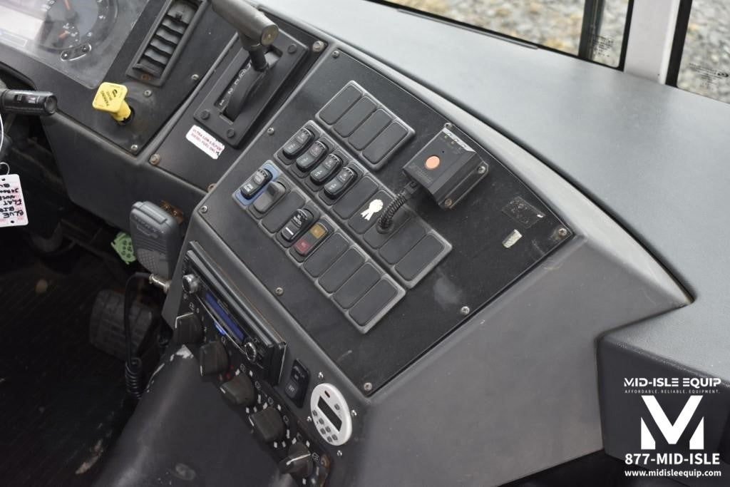 2011 BLUE BIRD SCHOOL BUS