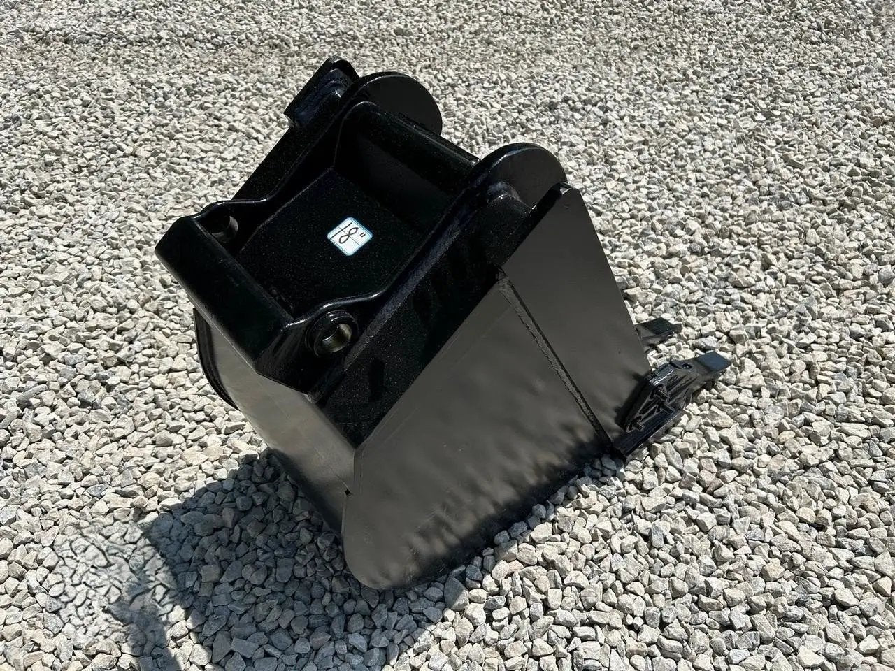 BOBCAT X-CHANGE 18" BUCKET FOR MINI EXCAVATOR by Bobcat
