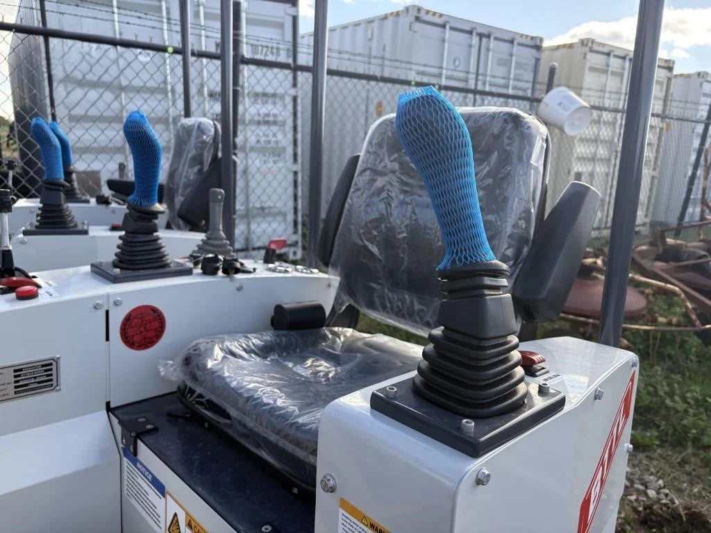 2025 BTTL ET15H 1.5 TON MINI EXCAVATOR