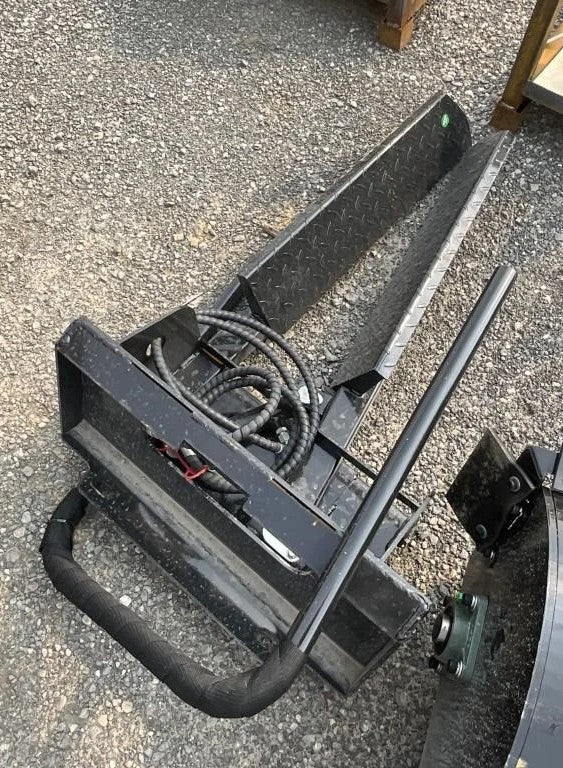HYDRUALIC TREE FORK FOR MINI SKID STEER