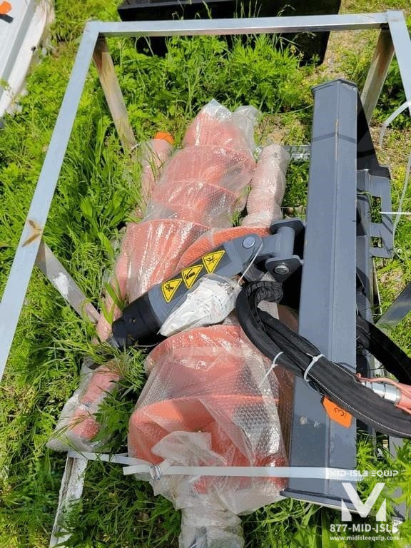 SKID STEER AUGER DRIVE WITH 12" 18" HEX BITS AND 48" EXTENSION